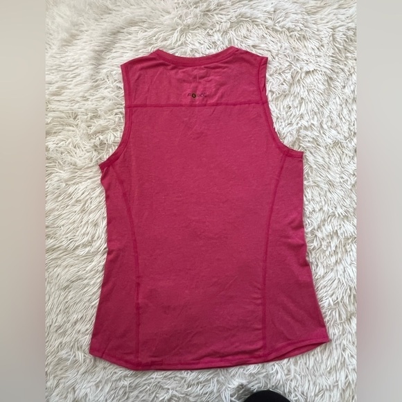 Carhartt Women’s Sleeveless Top - size M (8-10) - Picture 2 of 7